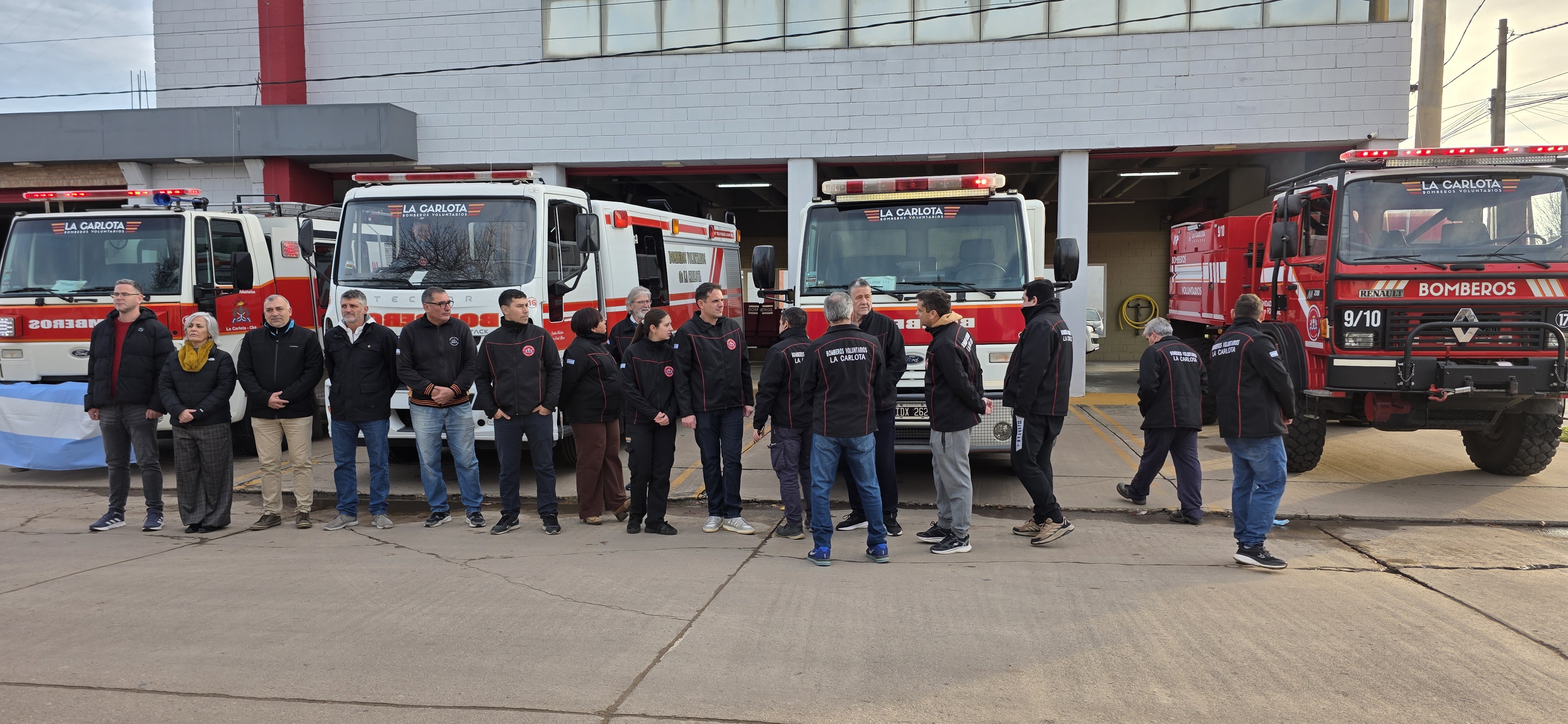 Bomberos acompaña el reclamo público frente a la falta de envíos de fondos que por ley corresponden a los cuarteles.